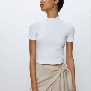 Aritzia Gonzalo Mock Neck Crop